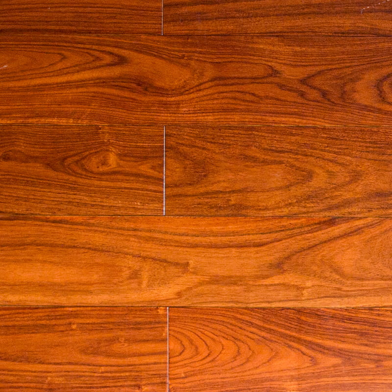 Walnut Dark Chocolate Wire - børstet Click Solid Tregulv